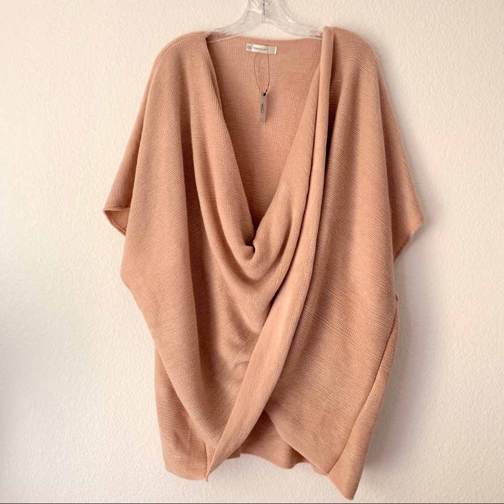NWT Francesca’s Drape Twist Front Oversized Sweater In Peachy Pink One Size